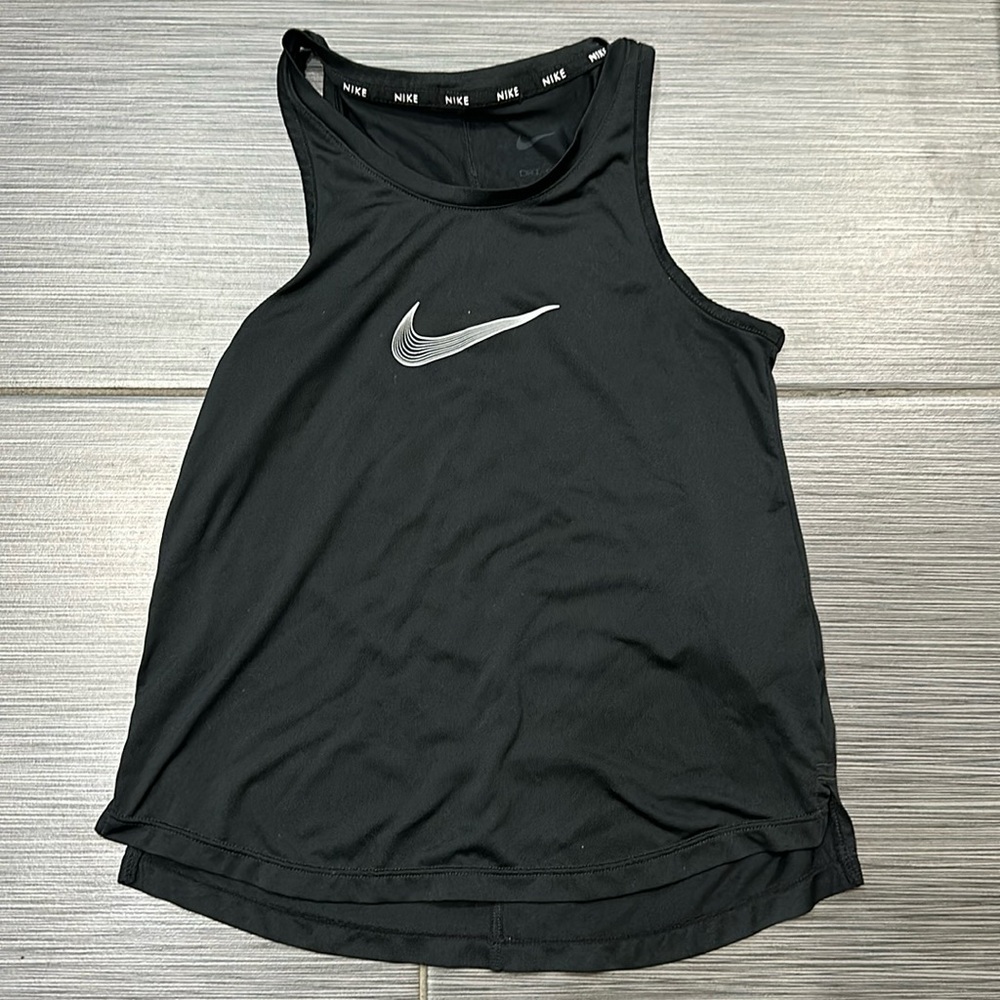 Nike girls top size xs